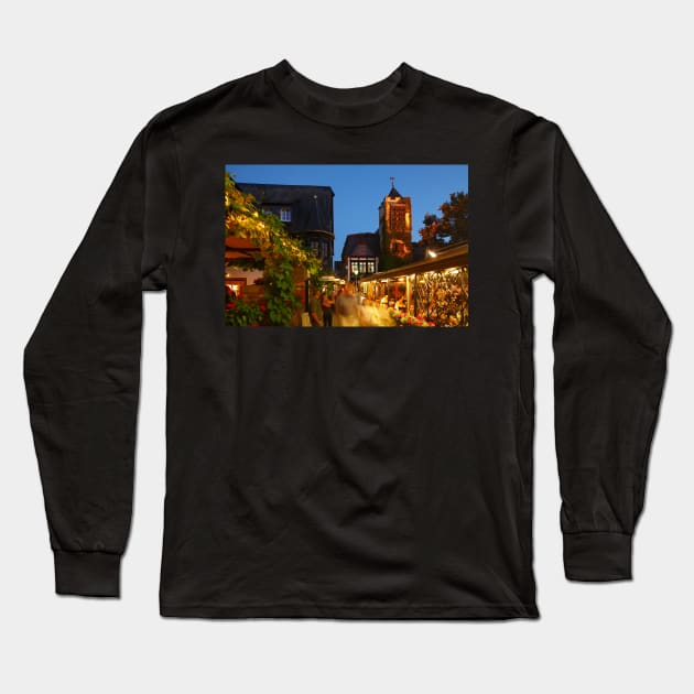 Drosselgasse, Rüdesheim, Rhine, Rheingau, Hesse, Germany, evening Long Sleeve T-Shirt by Kruegerfoto